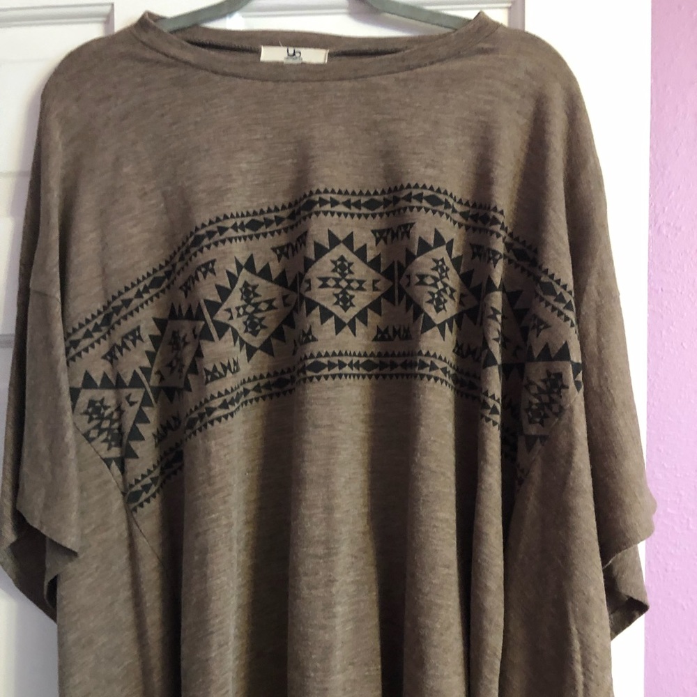 Ya poncho top